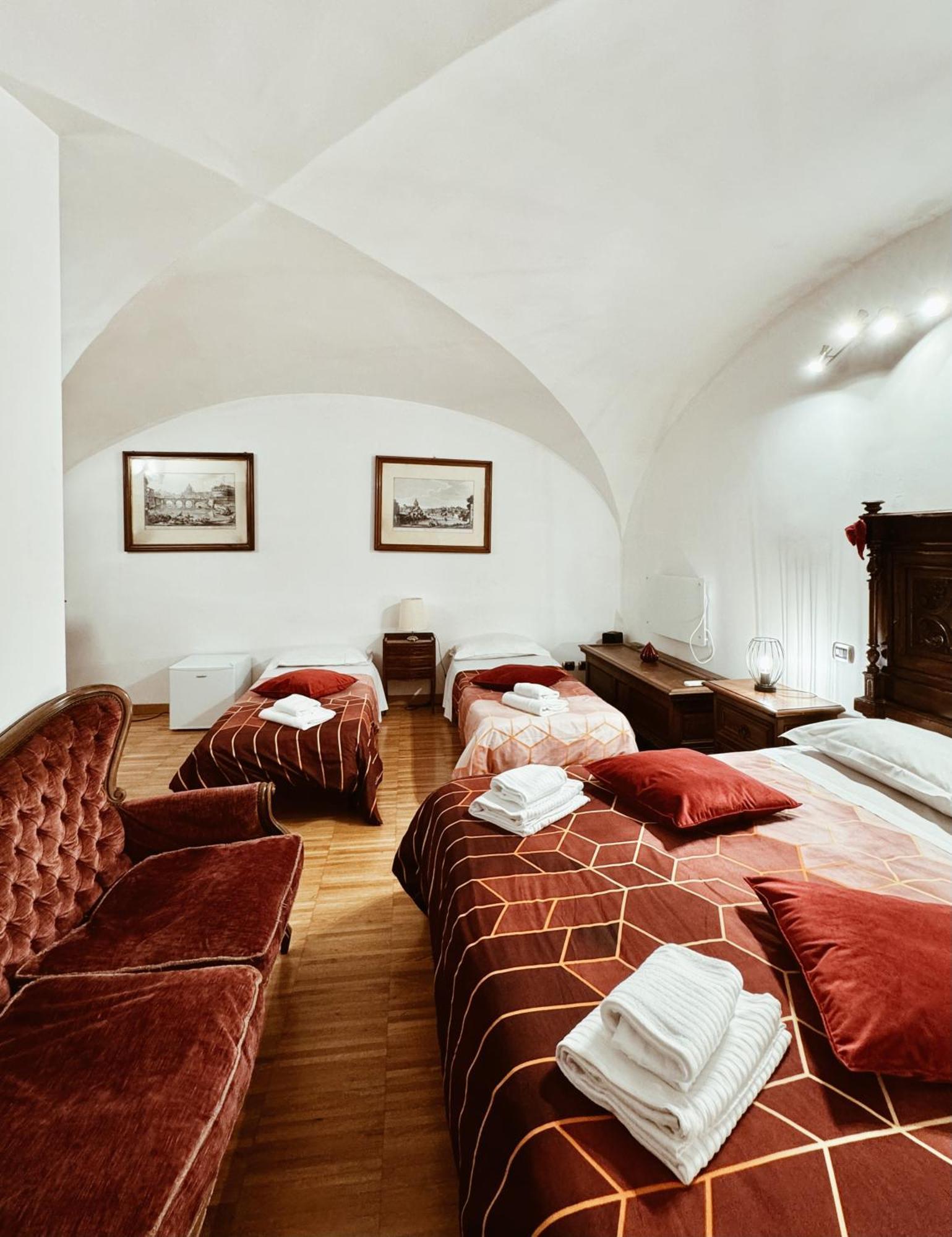 Residenza Tritone Luxury Guest House Trevi Fountain Rome Exterior photo
